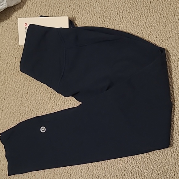 Lululemon | Crop Leggings in True Navy - Picture 5 of 6